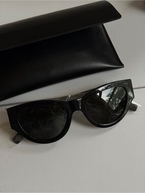Saint Laurent Cat-Eye Sunglasses - Black